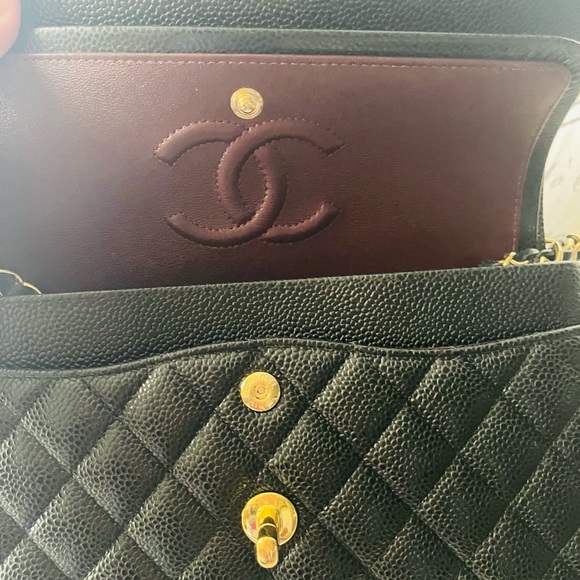 Chanel classic caviar flap bag - Picture 3 of 3